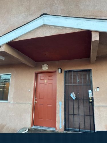 11410 Cedar Ave, Hawthorne CA  90250-2444 exterior