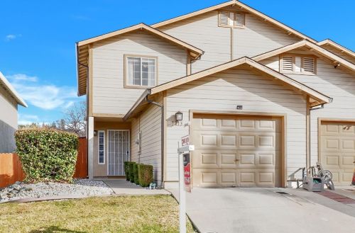 3013 Courtside Dr, Diamond Springs, CA 95619-9283