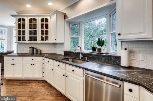 612 Cpe Mckinsey Dr, Severna Park MD 21146-4057 exterior