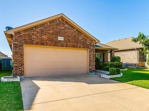 2264 Laurel Forest Dr, Fort Worth TX  76177-3509 exterior