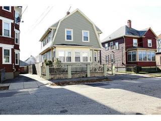 216 Ohio Ave, Providence, RI 02905-4306