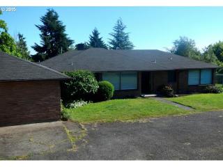 517 77th St, Vancouver, WA 98665-8457