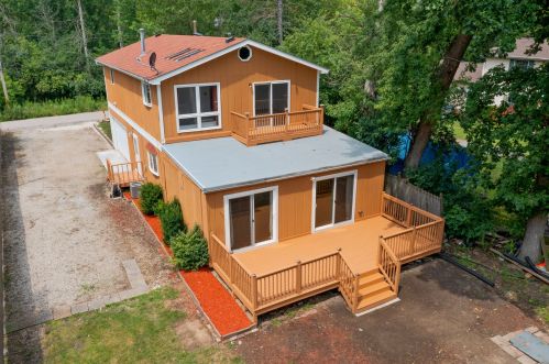 27293 Bayview St, Island Lake, IL 60042-8401