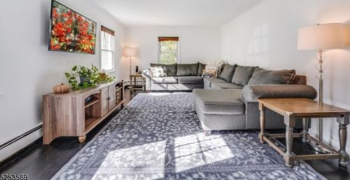 11 Valleyview St, Morristown, NJ 07960-3519