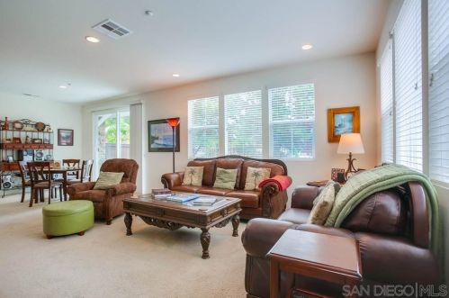 6926 Brass Pl, Carlsbad, CA 92009-5210