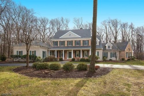 2 Abedim Way, Califon, NJ 07830-3500