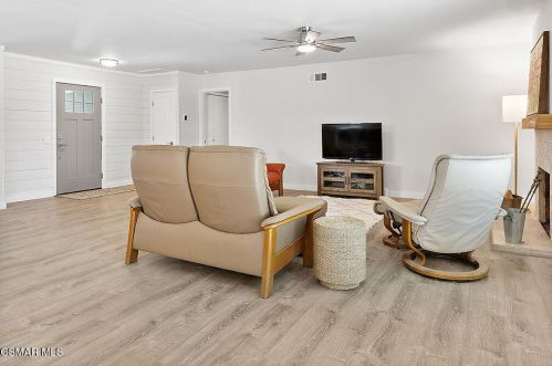 1258 Los Amigos Ave, Simi Valley CA  93065-4025 exterior