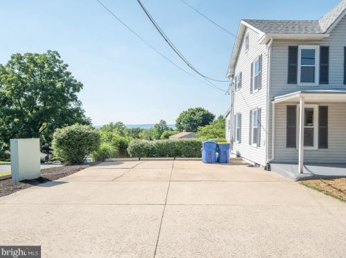 6200 Chambers Hill Rd, Harrisburg, PA 17111-3314