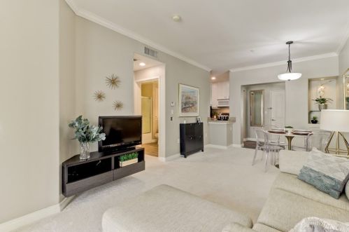 3320 Watermarke Pl, Irvine, CA 92612-5618