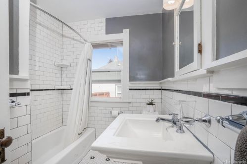 3926 Acoma St, Englewood CO 80110-4621 exterior