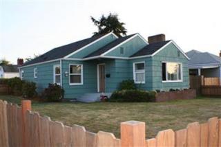 102 60th St, Tacoma, WA 98404-1221