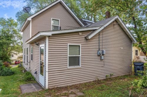 220 Belvidere St, Saint Paul MN  55107-3140 exterior