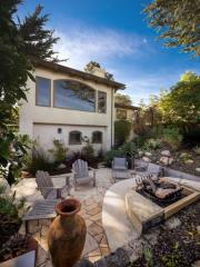2417 San Antonio Ave, Carmel, CA 93923-9121
