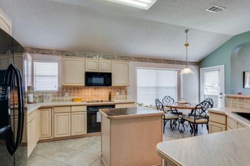 6701 Andress Dr, Fort Worth TX  76132-2999 exterior