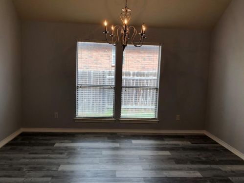 11617 Glen Knoll Dr, Webberville TX  78653-3890 exterior