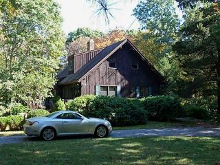 21 Grieg Rd, Westerly, RI 02891-4771