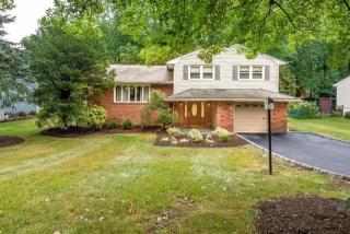 35 Schuyler St, Parsippany, NJ 07054-4335
