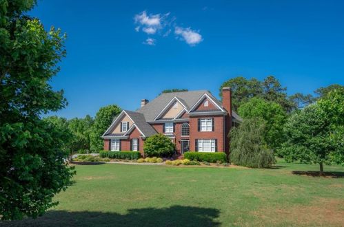 310 River Cove Rd, Social Circle, GA 30025-4845
