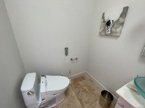 525 Ahakea St, Honolulu HI 96816-4702 exterior