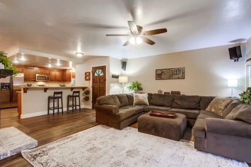 1566 La Vine Ln, Vista CA  92084-7268 exterior