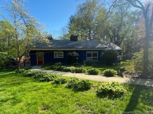 104 Arch Bridge Rd, Bethlehem, CT 06751-1614