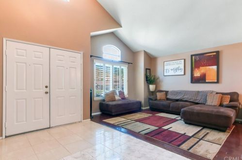 3347 Lincoln St, Riverside, CA 92503-4633