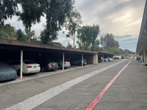 991 Postal Way, Vista, CA 92083-6956