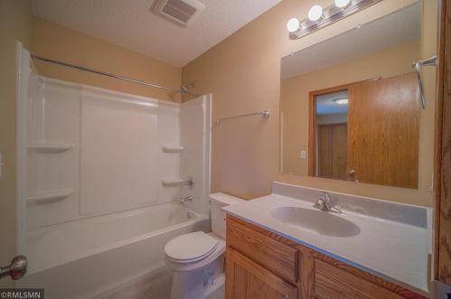 9 Acker St, Saint Paul MN  55117-5508 exterior