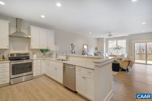 102 Blithe Ct, Charlottesville, VA 22901-8923