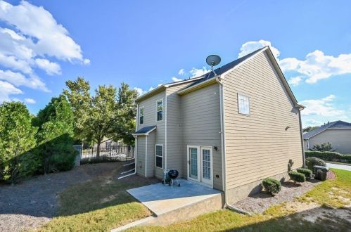 5804 Cobblestone Creek Cir, Mableton, GA 30126-2606
