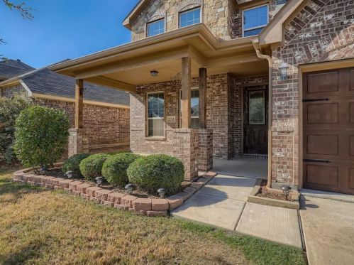 5745 Diamond Valley Dr, Fort Worth, TX 76179-7606