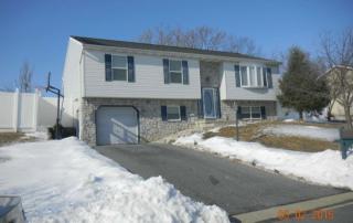 960 Harmony Hl, Lebanon PA  17046-2220 exterior