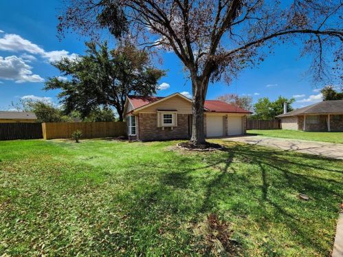 11718 Crockett Dr, Morgans Point, TX 77571-9549
