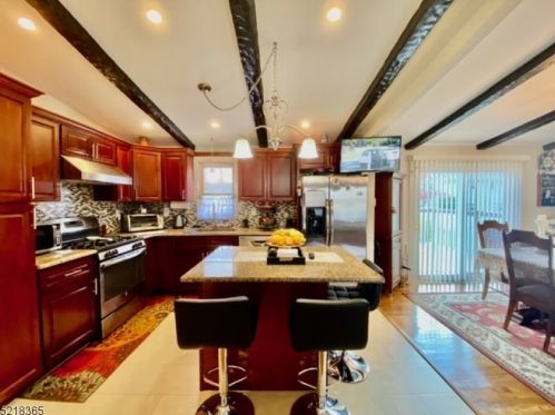 5 Stephen St, Dover NJ  07801-2224 exterior