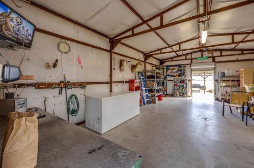 1256 Kentucky Town Rd, Whitewright TX 75491-3502 exterior