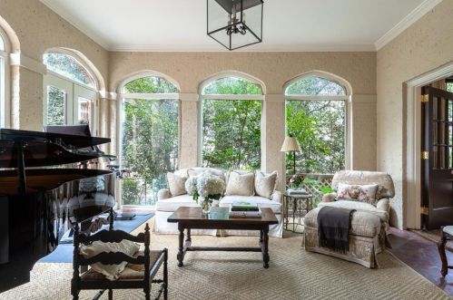 2943 Habersham Rd, Atlanta GA  30305-2847 exterior