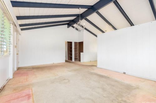 2015 Kealoha St, Honolulu HI  96819-4130 exterior