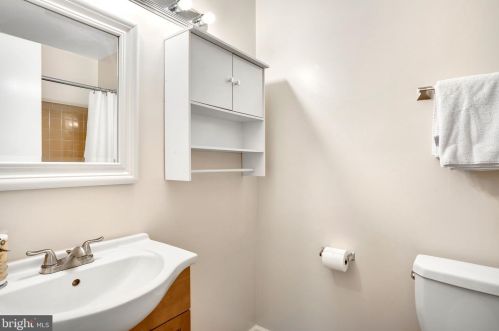 10383 Green Holly Ter, Silver Spring MD 20902-5803 exterior