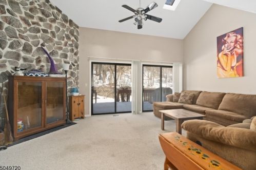 6 Bluebird Ct, Fredon, NJ 07860-1466