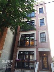 3340 Sheffield Ave, Chicago, IL 60657-9351