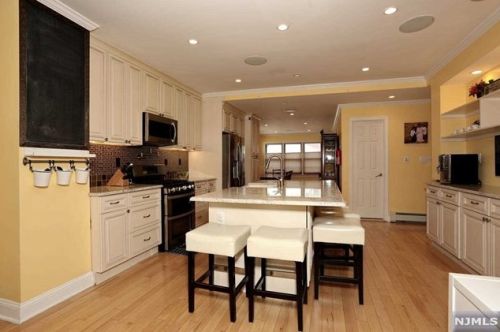 173 Lee Ave, Paterson, NJ 07506-1000