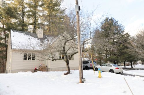 59 Norma Dr, Nashua, NH 03062-1345