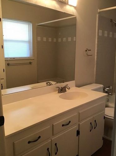 3367 Medina Ave, Fort Worth, TX 76133-1449