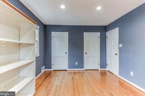 806 Avondale Ave, Tavistock NJ 08033-2809 exterior