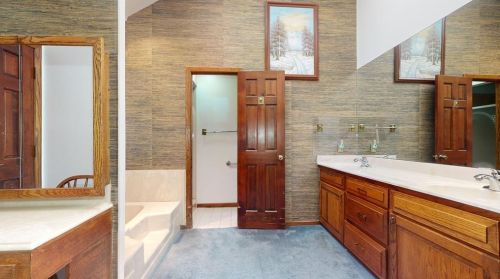 78 Vlg Hl Ln, Conroe TX  77304-3527 exterior