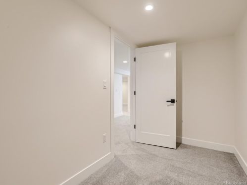 1760 Krameria St, Denver CO  80220-1555 exterior