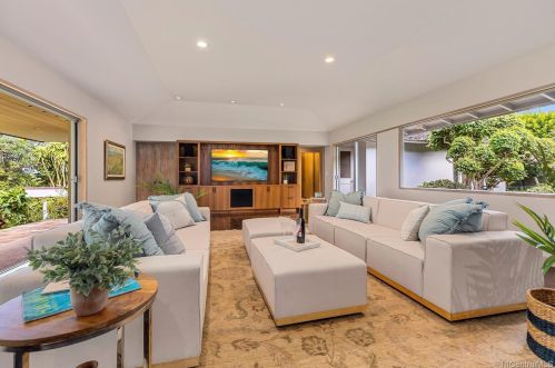 2659 Tantalus Dr, Honolulu, HI 96813-0012