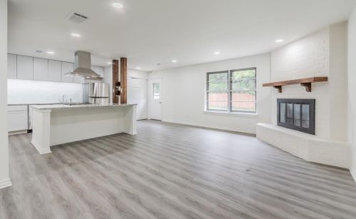 3604 Arnold Dr, Fort Worth TX  76140-2702 exterior