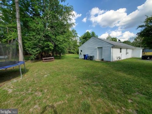 14 Newcomb Dr, Browns Mills, NJ 08015-3115