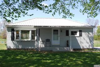 110 Meadowbrook Rd, Carlisle, PA 17015-8995